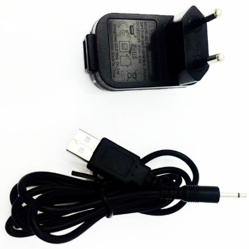 PRETTY LOVE - USB-laturi kaapelilla